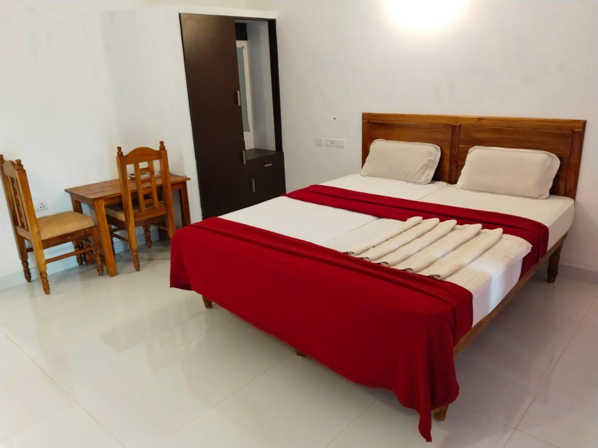 Hotel Neptune Kovalam Thiruvananthapuram Dış mekan fotoğraf