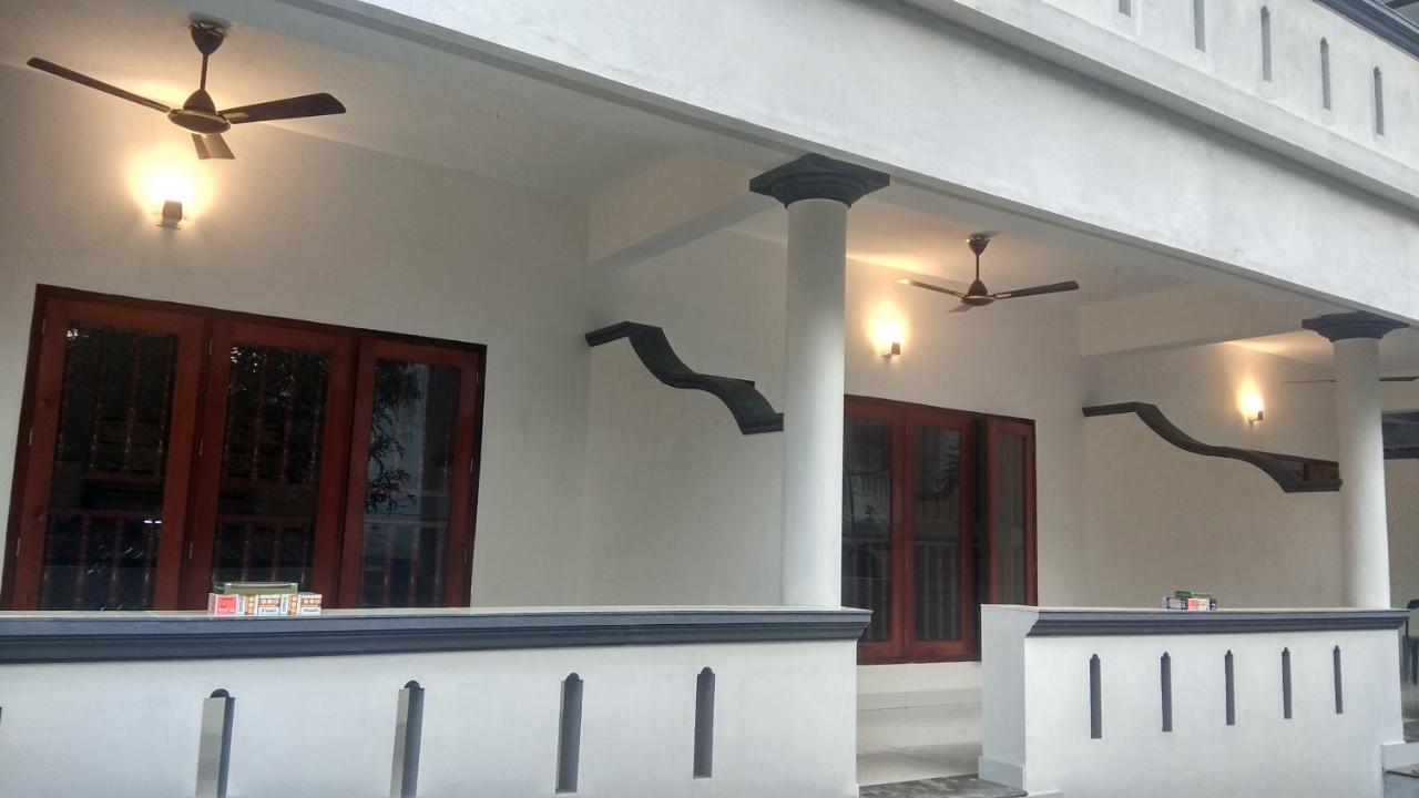 Hotel Neptune Kovalam Thiruvananthapuram Dış mekan fotoğraf
